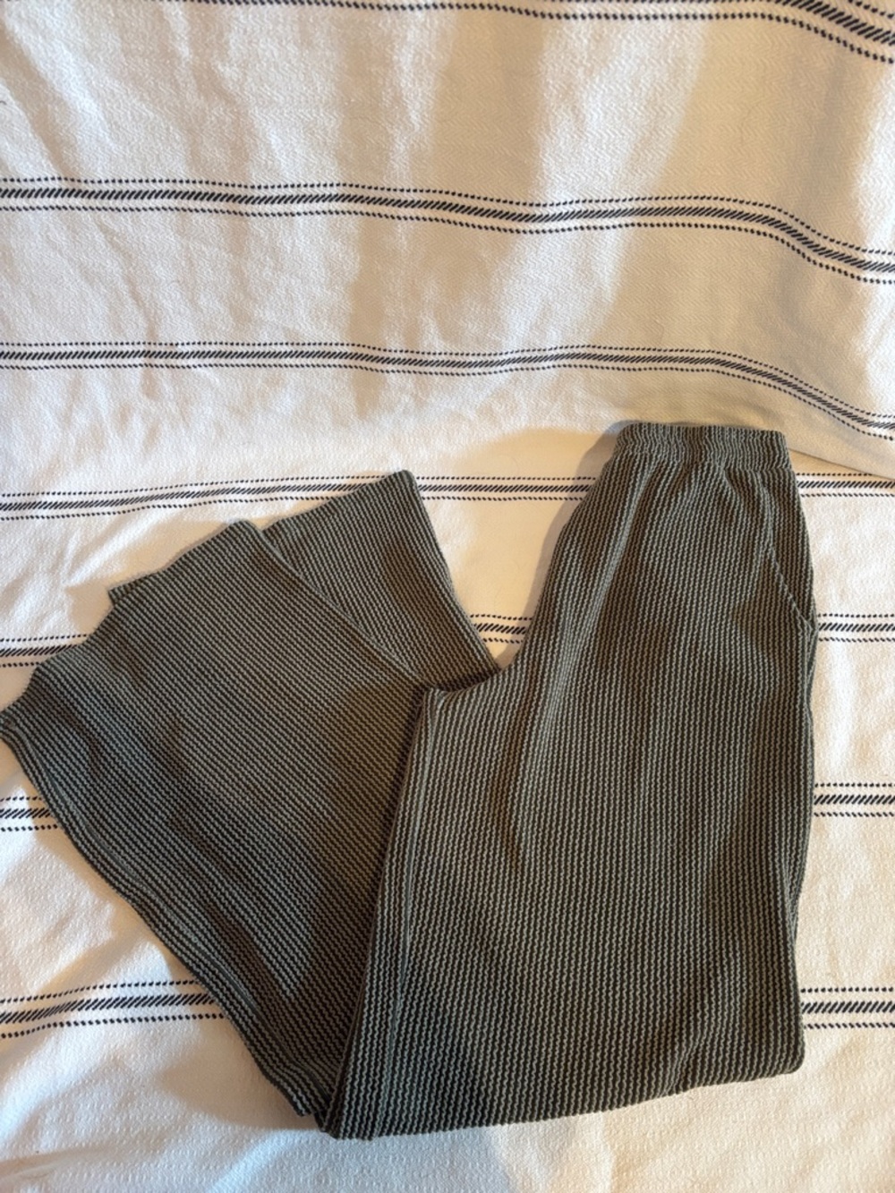 Buckle brand Dark Olive Green Ribbed Lounge Pants